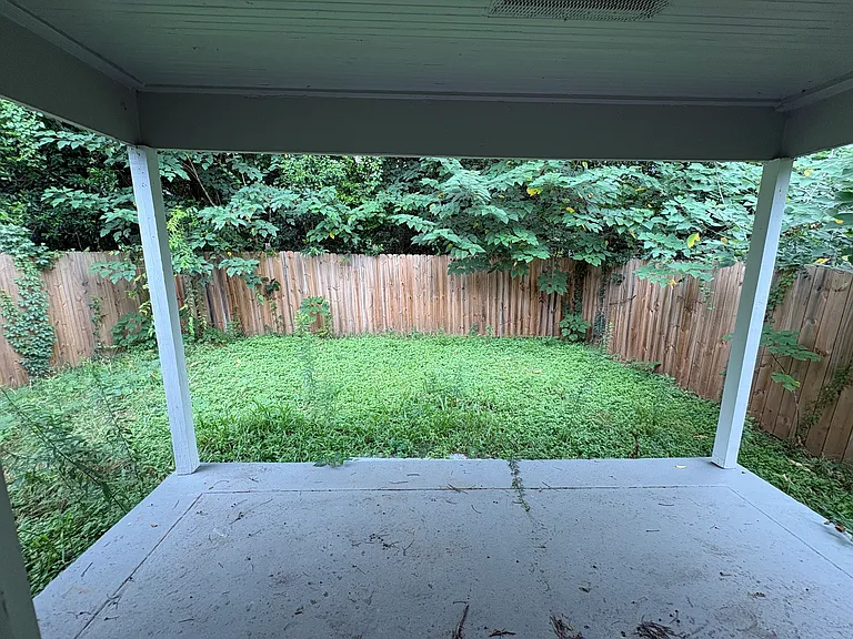 1134 Oak St — Photo 9