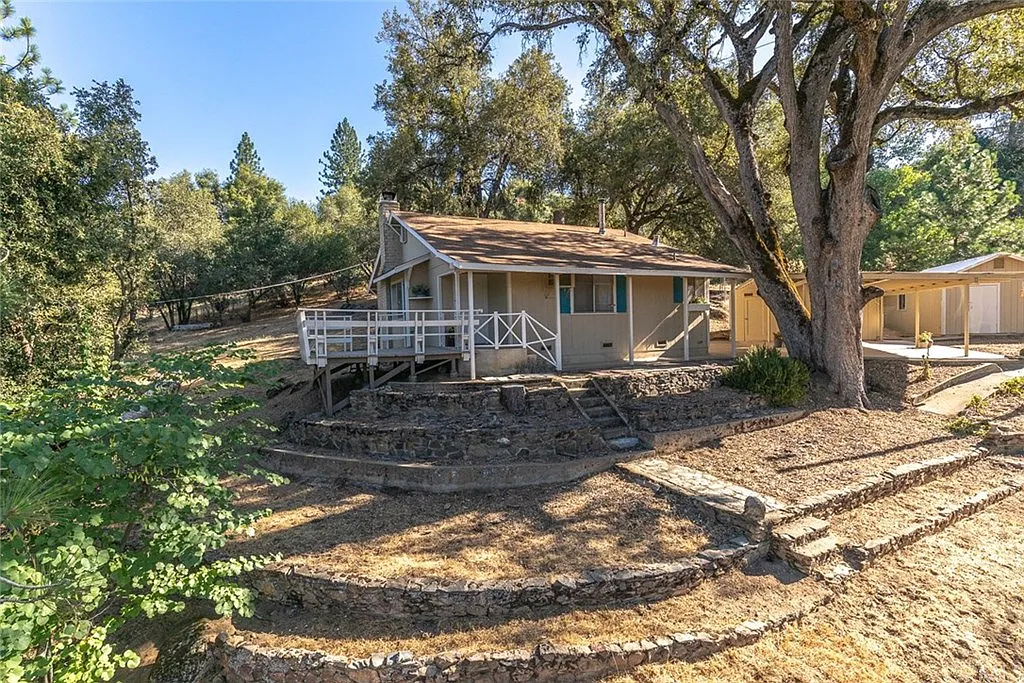 5197 Chowchilla Mountain Rd photo 1