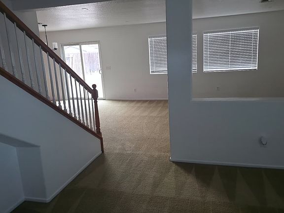 3rd image of 316 Jackrabbit Dr