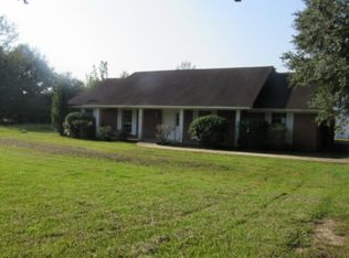 20413 Longview Rd, Long Beach, MS 39560