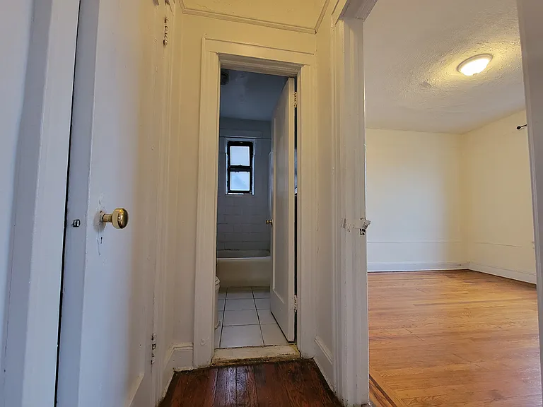 44-15 43rd Ave #214 — Photo 8