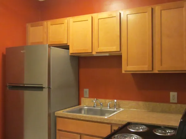 32 Alfred St #7, Biddeford, ME 04005