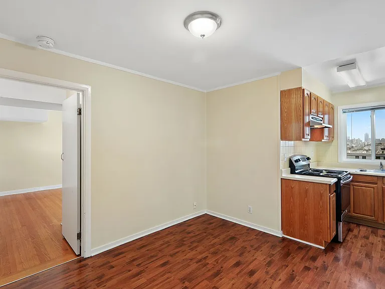87-93 Lupine Ave #463R — Photo 6