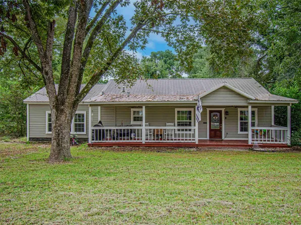 502 E South St, Overton, TX 75684