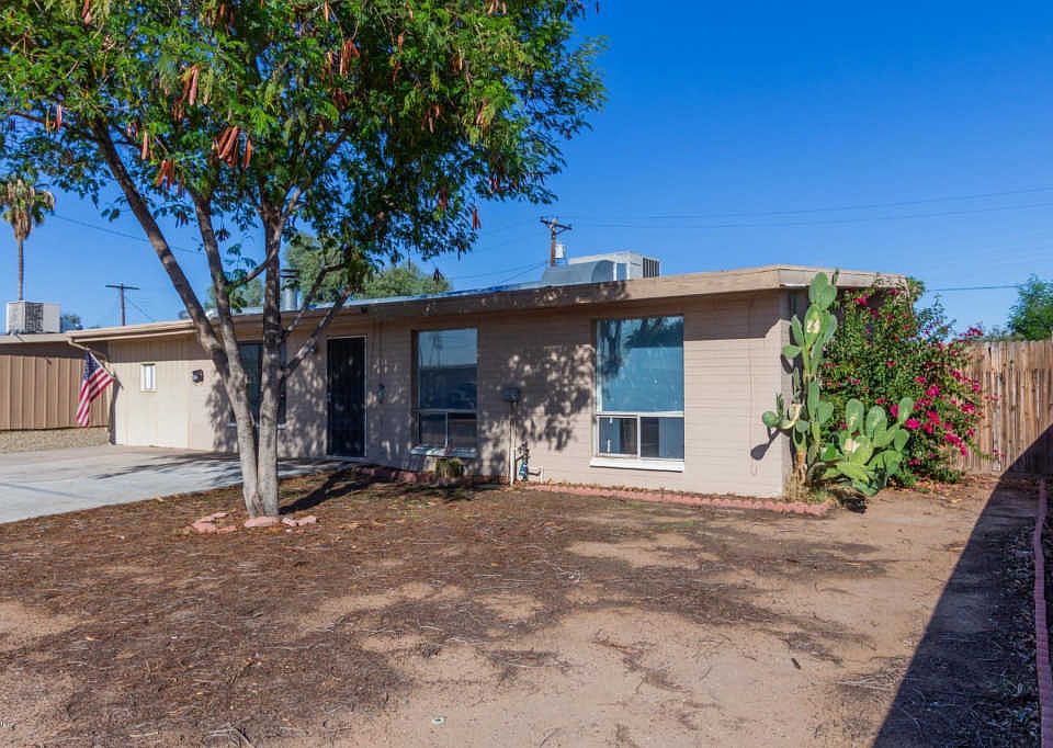 1st image of 3811 N 50th Dr