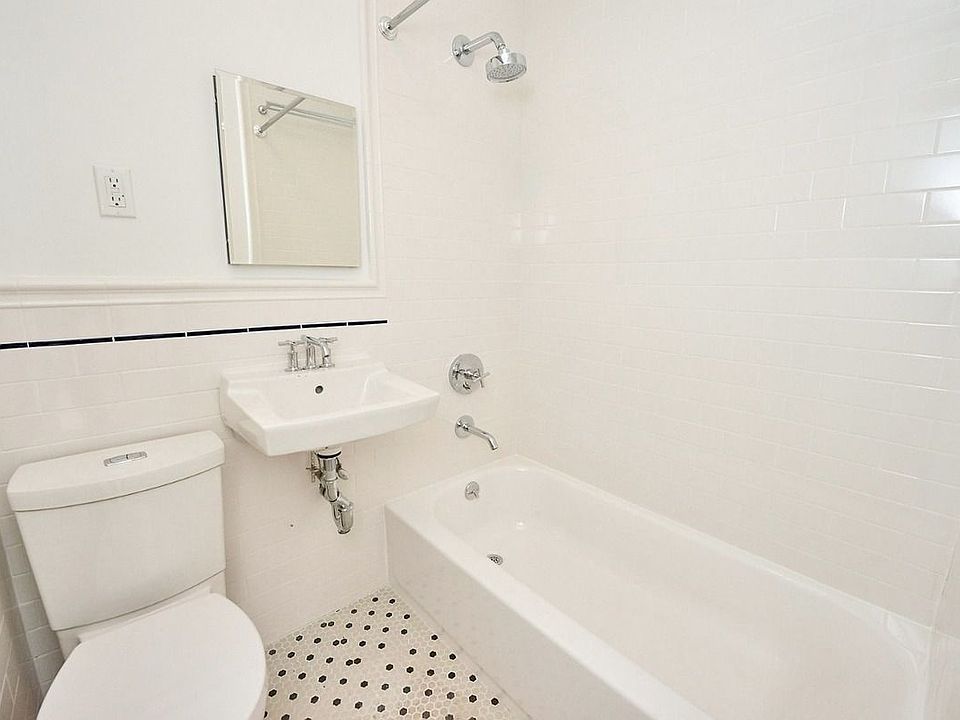2nd image of 127 Mott St #5F