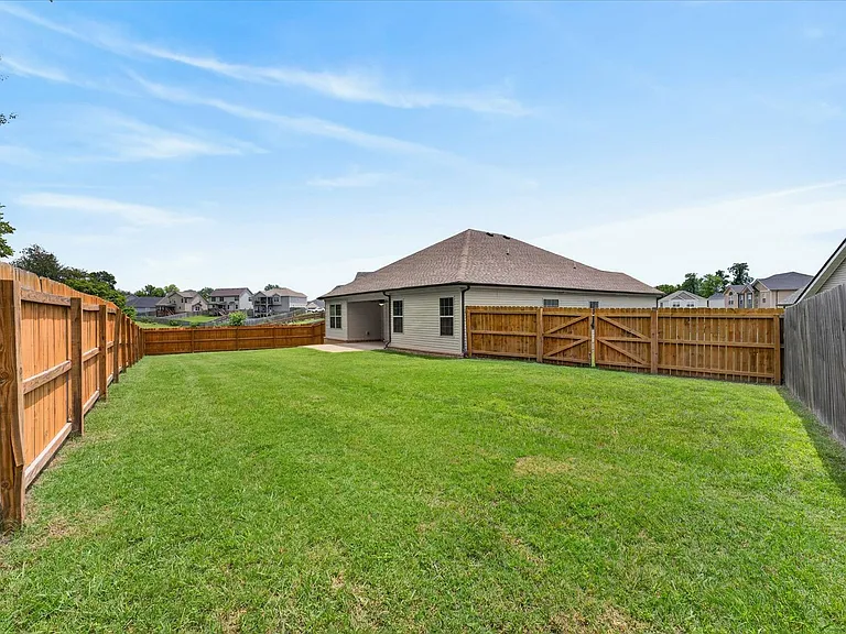 513 Wingfield Ct — Photo 40