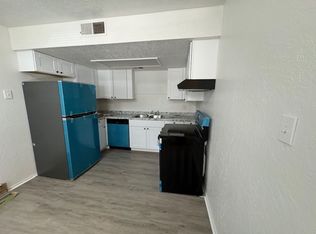 1050 Meadowlark Ct, Rio Rancho, NM 87124