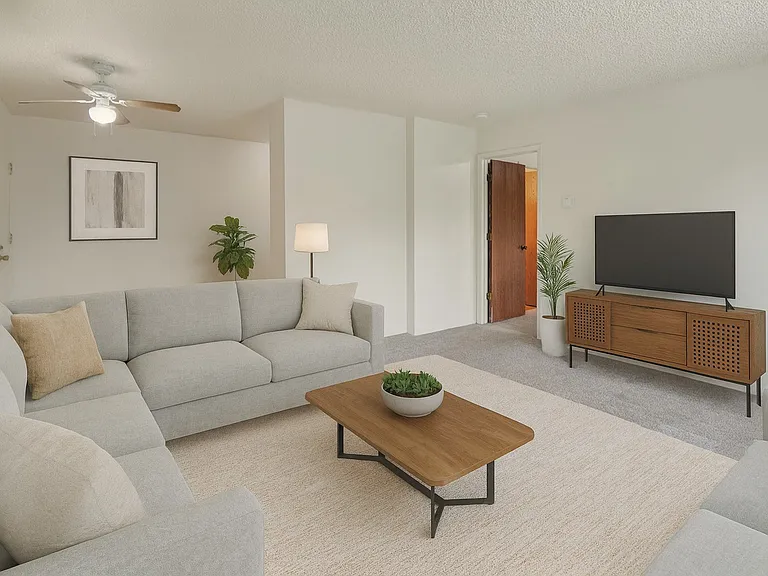 Rancho Tudor — Photo 1