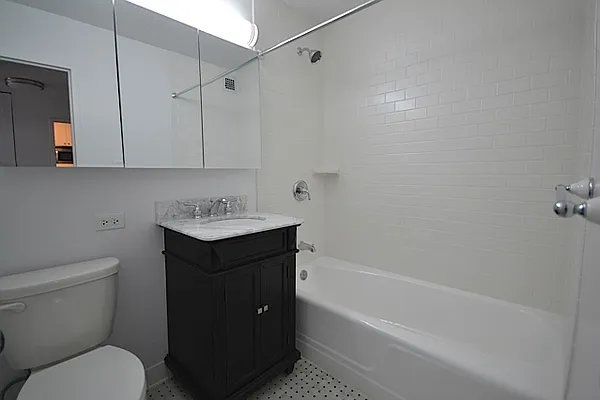 Rented by Olnick Organization | media 9