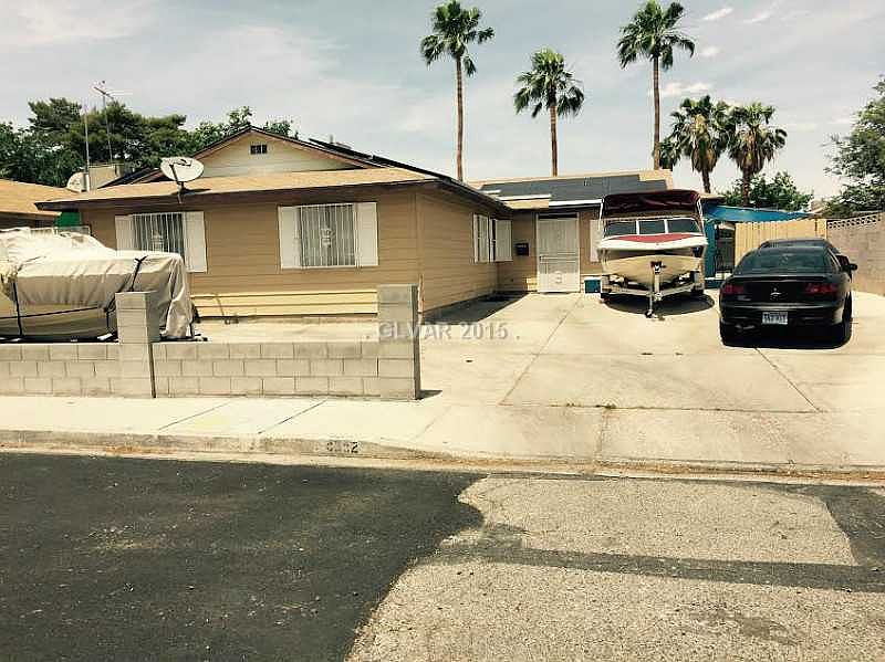 1st image of 4652 Bennett Dr