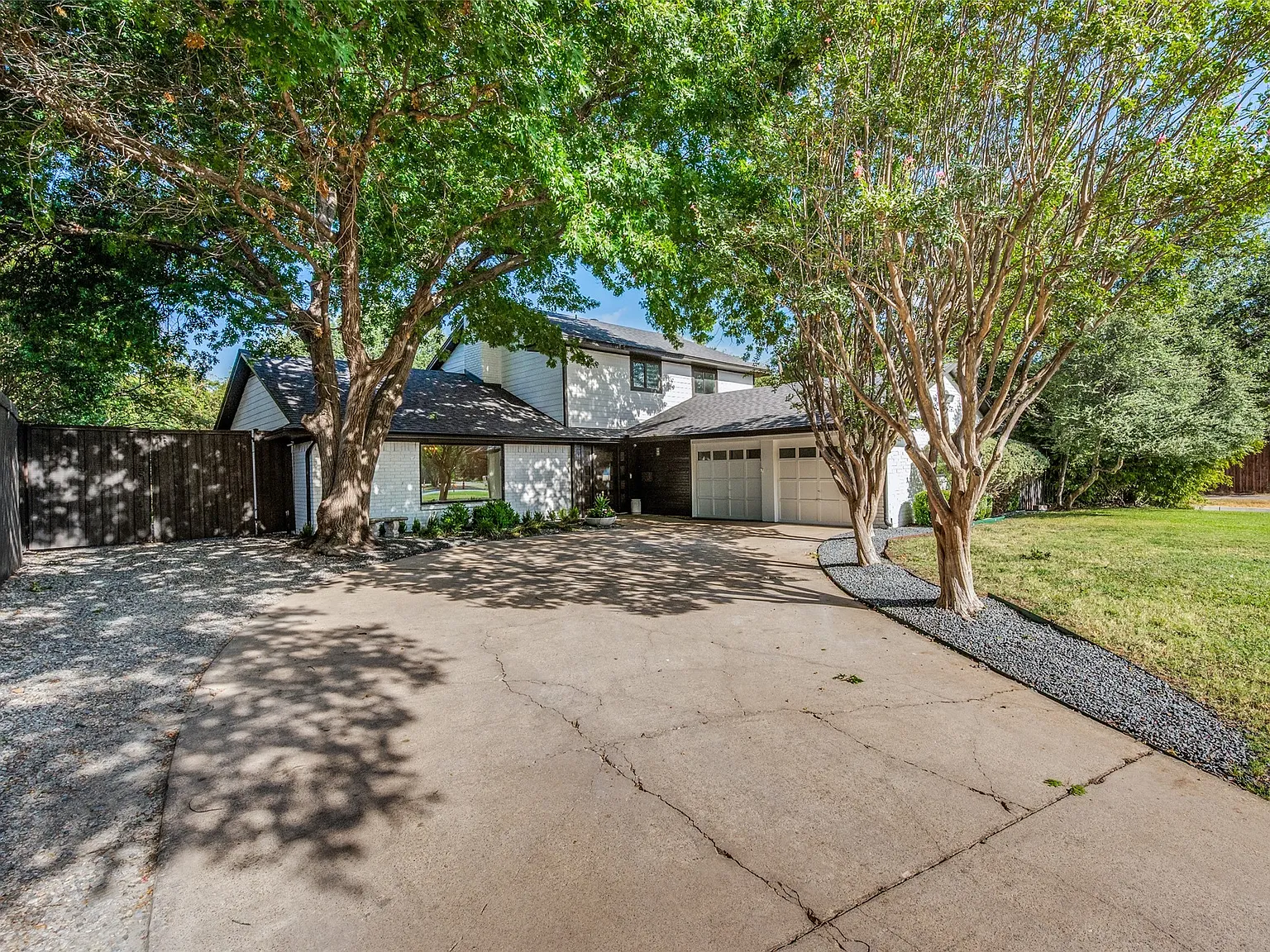 4 bed, 3.5 bath, 2620 sqft, $4,495 — Photo 2