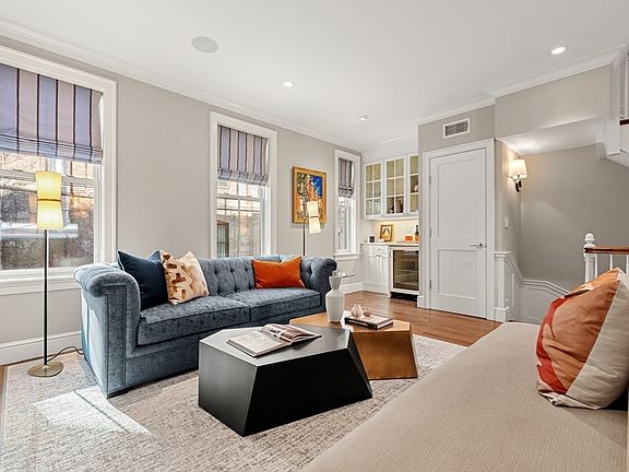 3rd image of 28 Bradford St