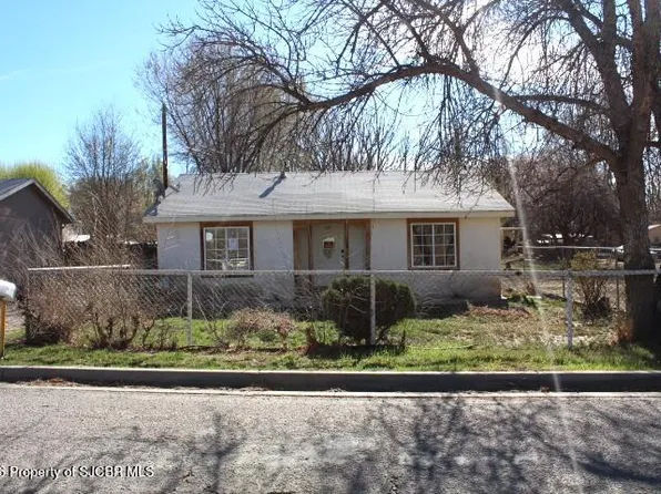 804 Pioneer Ave, Aztec, NM 87410