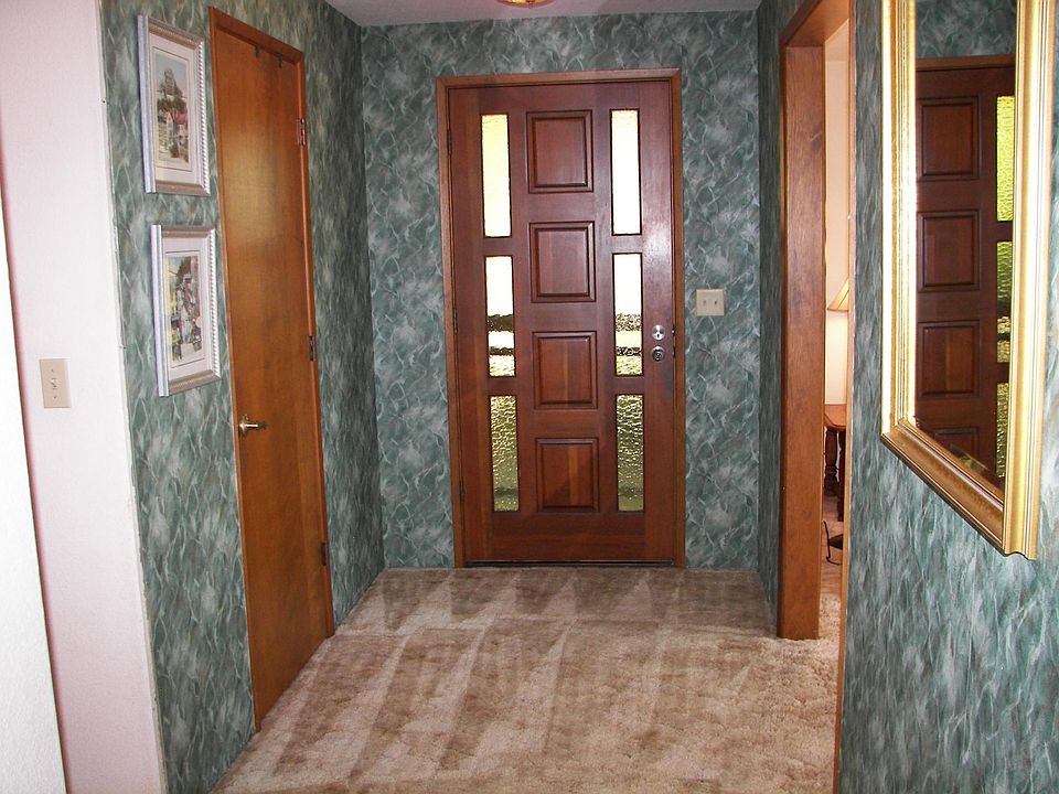 FULLY FURNISHED RENTAL!