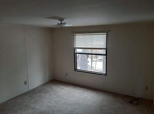 105 Fox Cir, Greentown, PA 18426