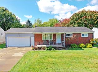 76 Memorial Cir, Campbell, OH