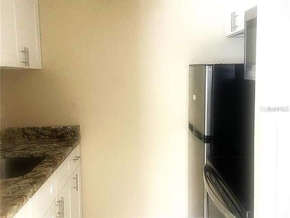 4th image of 4133 DOLPHIN DRIVE #4133