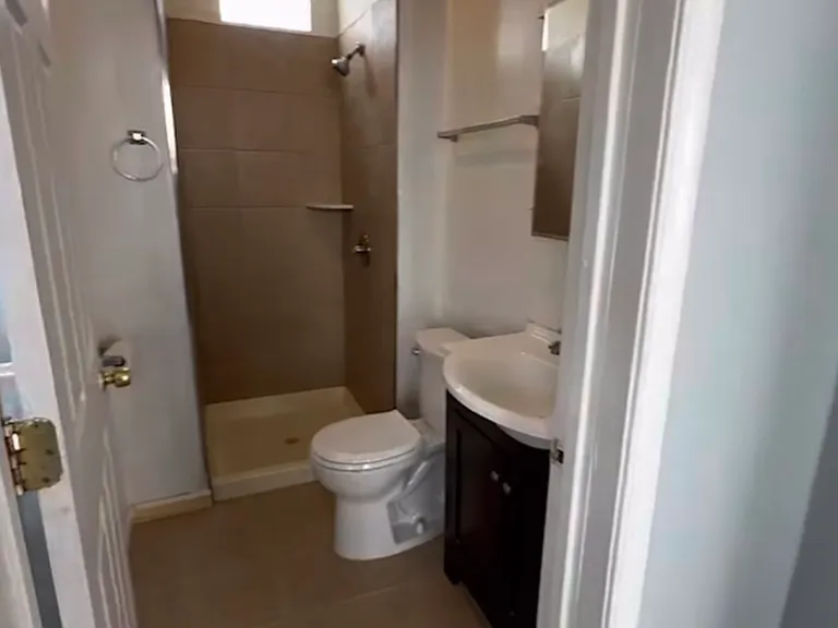 3001 Southern Ave #2 — Photo 7