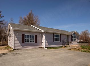 18 Swinimer Rd, Western Shore, NS B0J1K0