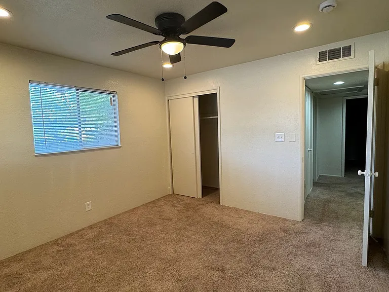 493 N Alta Ave #A — Photo 14