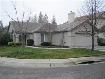 1st image of 211 Eastbrook Way