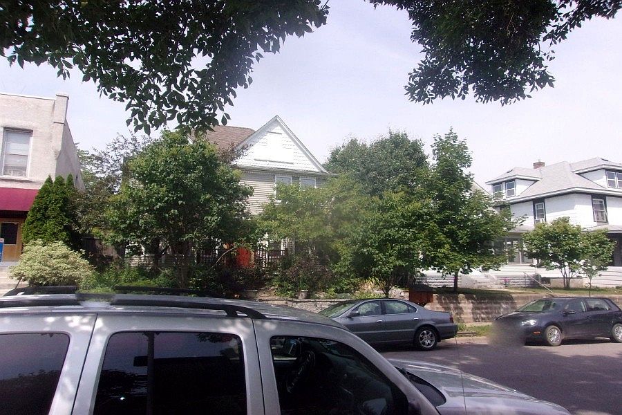 2nd image of 2640 Aldrich Ave S