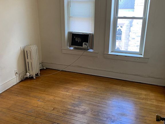 4th image of 63 N 4th St Suite 301