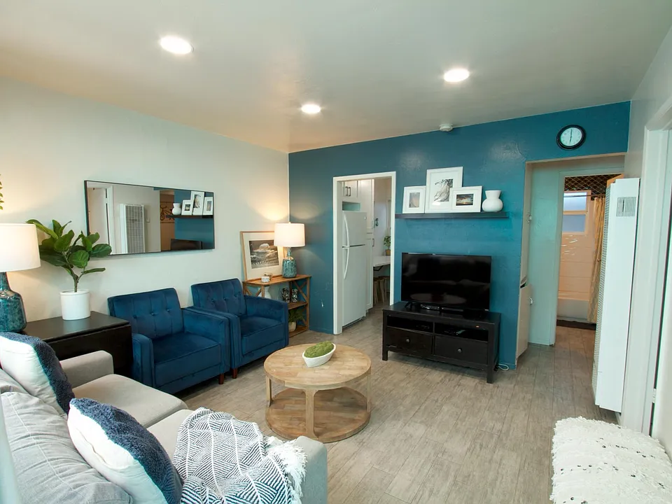 723 Ormond Ct