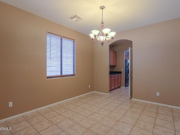 5th image of 43527 W EDDIE Way