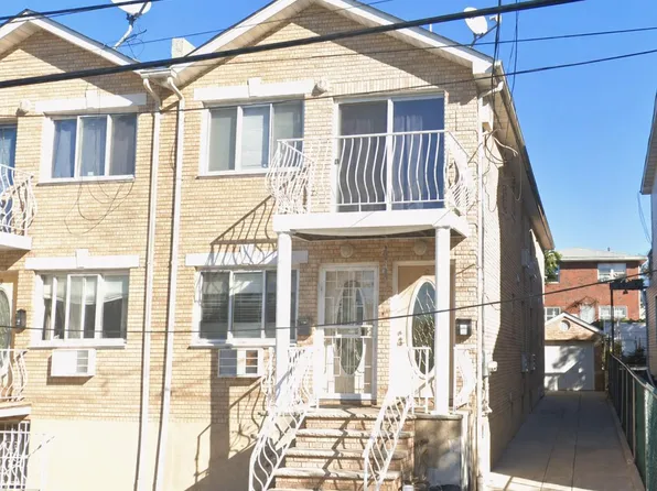 20-13 124th Street, College Point, NY 11356