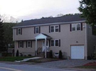 8 Albert Rd, Peabody, MA 01960