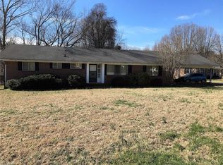 1338 Linville Dr, Reidsville, NC 27320