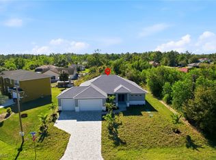 3215 26th St W, Lehigh Acres, FL 33971