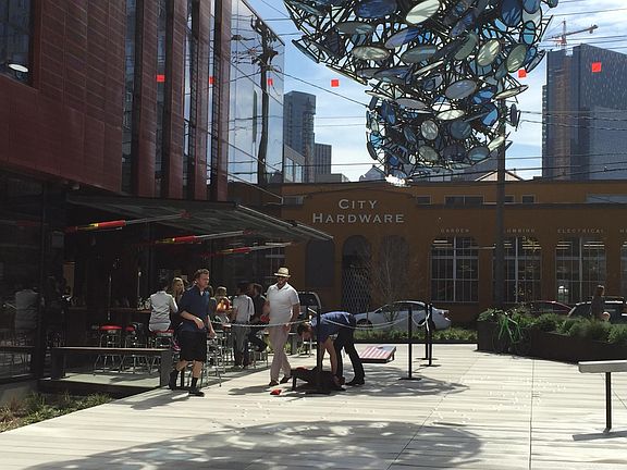 On the Amazon campus- Close to bars and restaurants