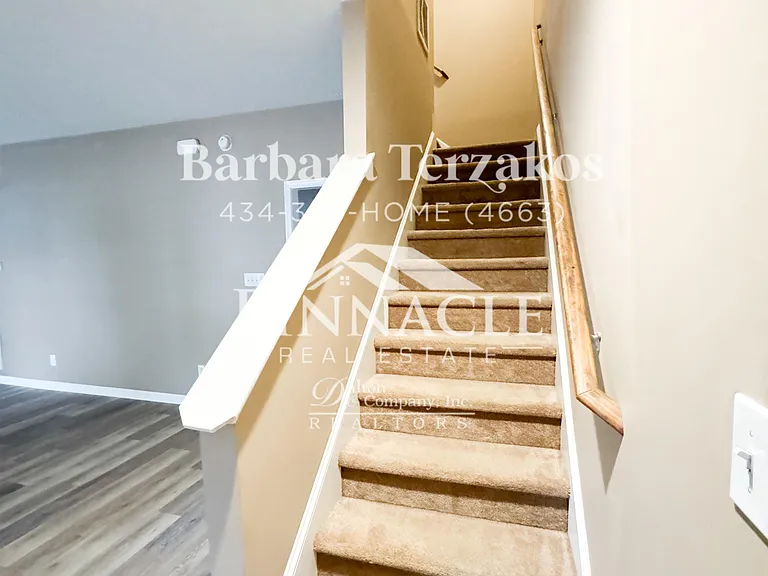 225 Portico St — Photo 10