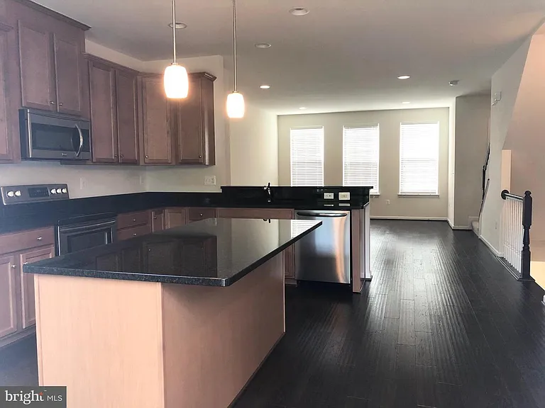 8323 Heritage Crossing Ct — Photo 8