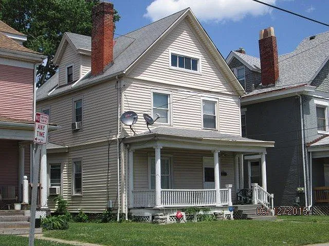 2006 Clarion Ave photo 1