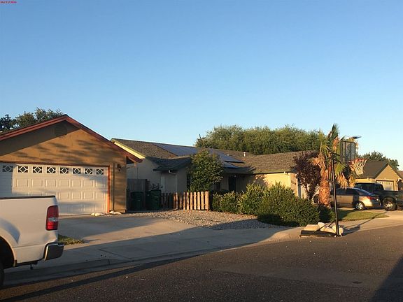 2nd image of 2219 Shenandoah Dr