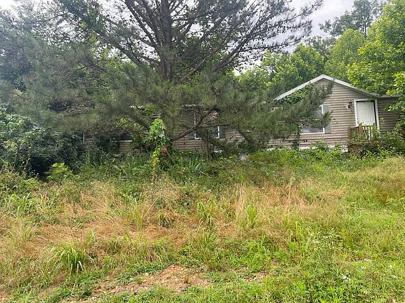 3rd image of 1216 SE 4425th Dr