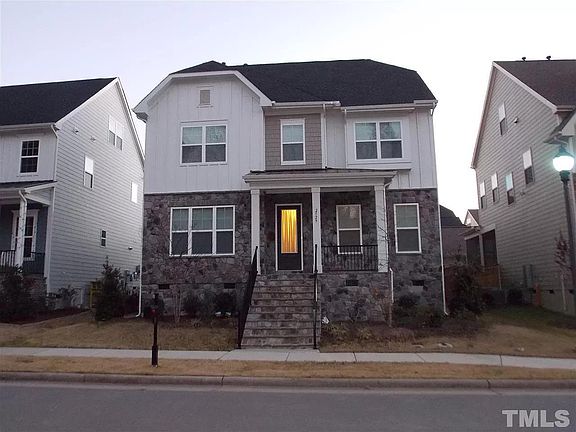 2nd image of 2129 Bluff Oak Dr