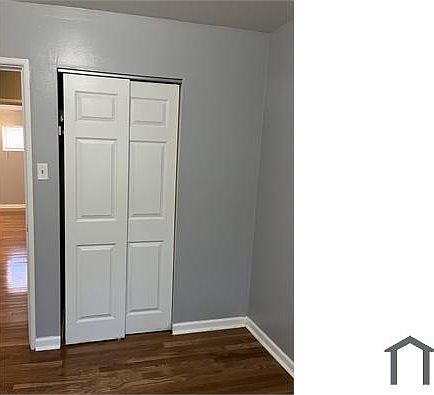 5th image of 1312 Greenbay Ave