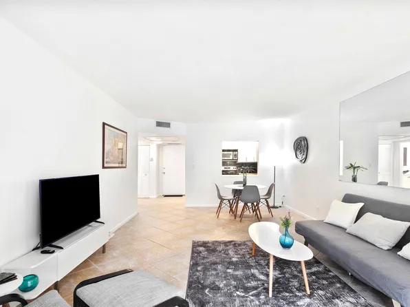 251 S Cypress Rd, Pompano Beach, FL