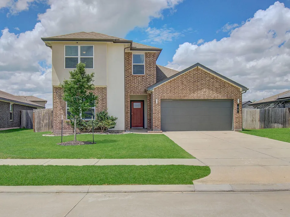 22 Desert Spring Ln