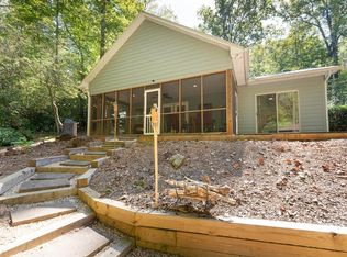 187 Gardenia Ct, Marble, NC 28905