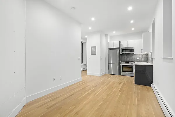 Rented by Maz Group NY | media 1