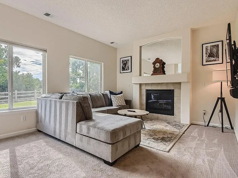 20828 Willowbend Ln — Photo 11