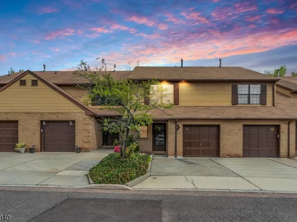 11 Cindy Ct, Lebanon Boro, NJ 08833