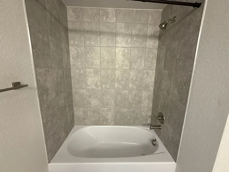 2107 Cartgate Ln — Photo 32