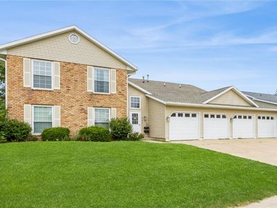 6204 Greenbriar Ln SW UNIT D, Cedar Rapids, IA, 52404